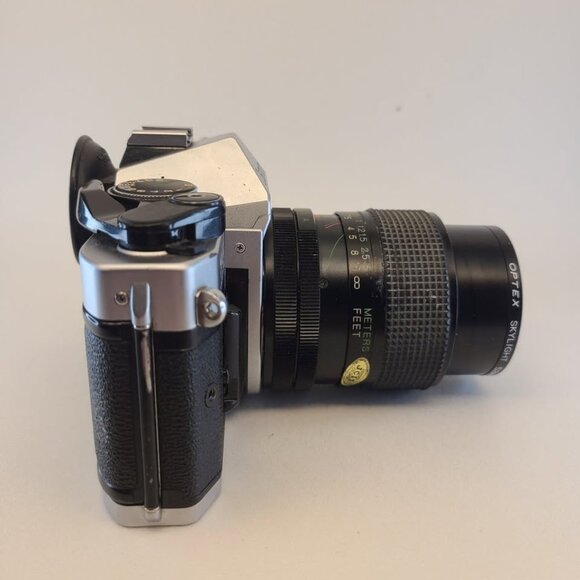 Canon AE-1 Program 35mm Film Camera (For Parts/Repair) with Lens - Picture 7 of 10